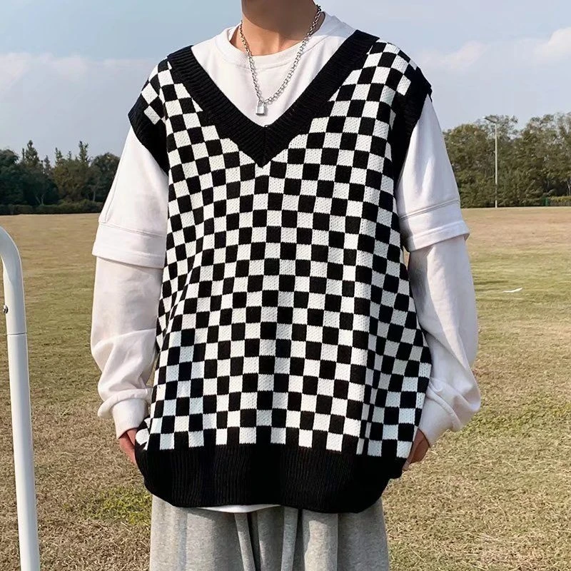 Autumn Plaid Sweater Vest Men Fashion Retro V-neck Knitted Pullover Men Korean Loose Sleeveless Sweater Mens Jumper Clothes mens oversized cardigan