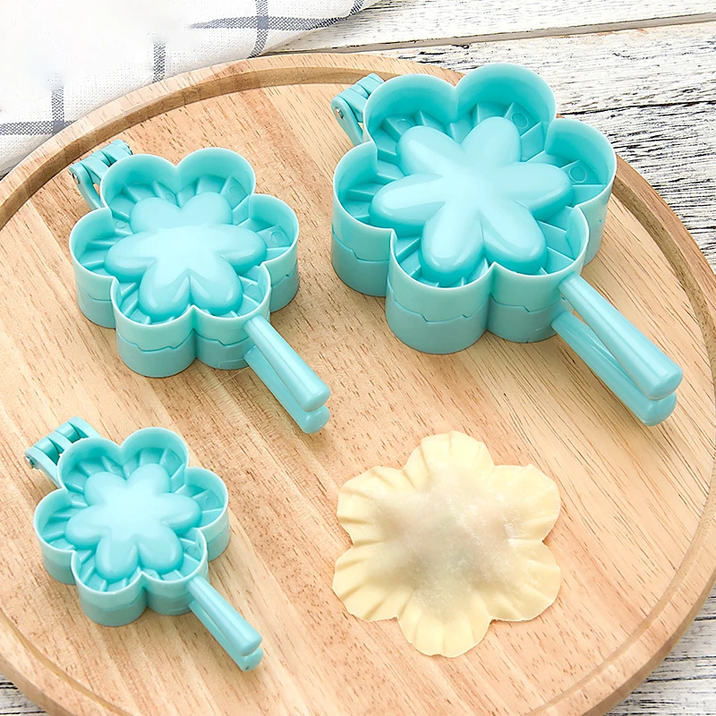 

Portable Kitchen Dumplings Mold Heart Butterfly Flower Model Maker Tool DIY Dough Press Dumpling Pie Ravioli Baking Accessory