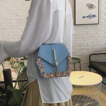 

Fashionable crossbody bags for women Messenger Bag Metal Chain Pearl Decoration Solid Color Messenger Bag