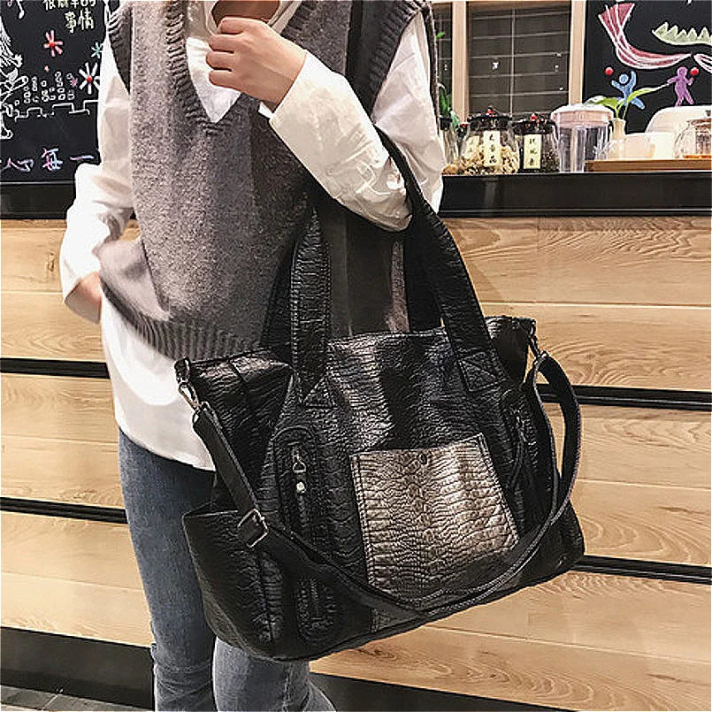 

It Crocodile Pattern Big Women Shoulder Bag 2021 Brand PU Leather Contrasting Color Handbag Large Pocket Sac A Main Luxury Bag