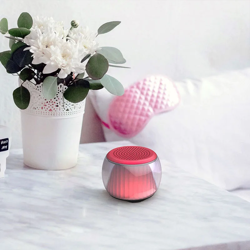 Фото Новый Xiaomi Velev TWS свет Bluetooth колонка межблочное стерео Музыка Ритм освещение 5 0 Новый Xiaomi Velev TWS свет Bluetooth колонка межблочное стерео Музыка Ритм освещение 5 0