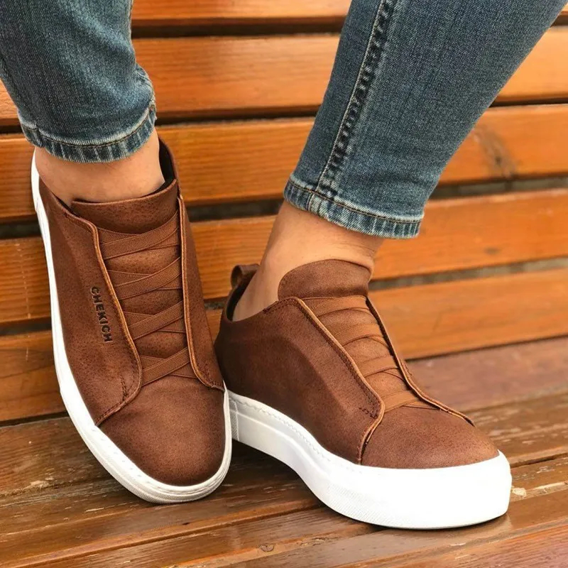 Chekich Men Casual Shoes for Men Sport High Sole Shoes Lace-up Men Sneakers Shoes Comfortable Flexible Fashion Style Leather Wedding Classic Shoes Breathable Walking Running Sneakers Tenis Zapatillas Hombre CH013