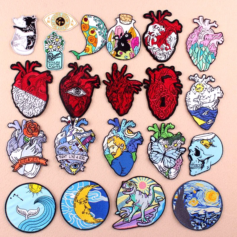 

DIY Hippie Heart Patches Embroidered Patches For Clothes Iron On Patches On Clothes Stripe Cartoon Punk Stickers T-shirt Badges