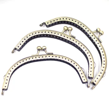 

Kiss Clasp Locks With Handle For Purse Bag Handbag Handle Bronze Tone Ball Carved Arch Frame 12.5x7cm 30Pcs