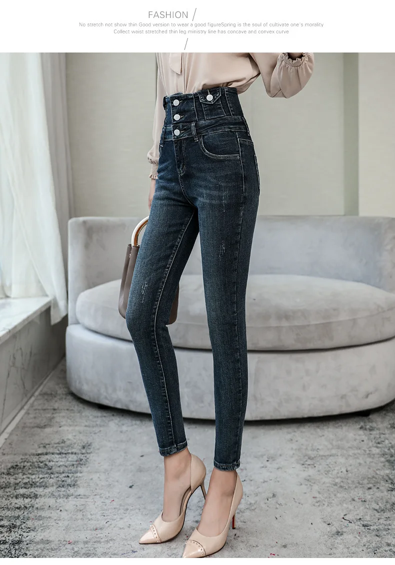 11721539995_1933828105