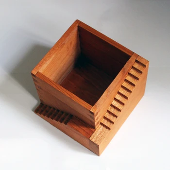 

1pc Vintage Wooden Square Step Garden Planter Flower Pots Succulent Plants Flowerpot Desktop Storage Box (115x115x110mm)