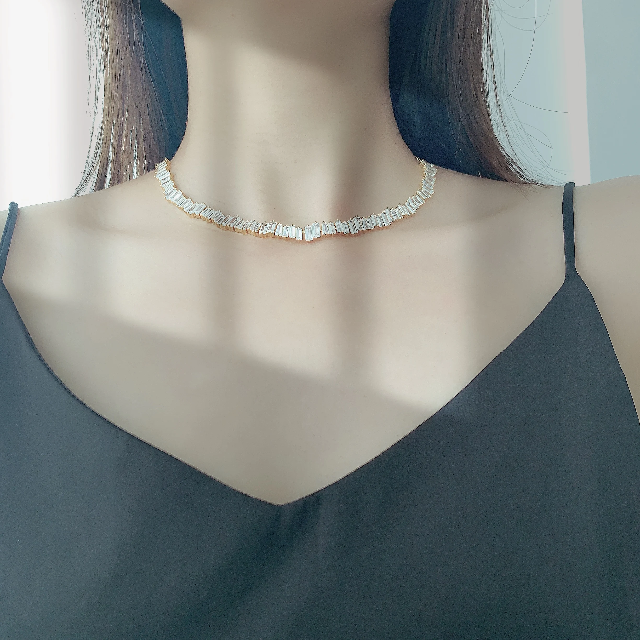 Ожерелье чокер женское с фианитом регулируемой длины IN01|chokers necklaces for women|brand