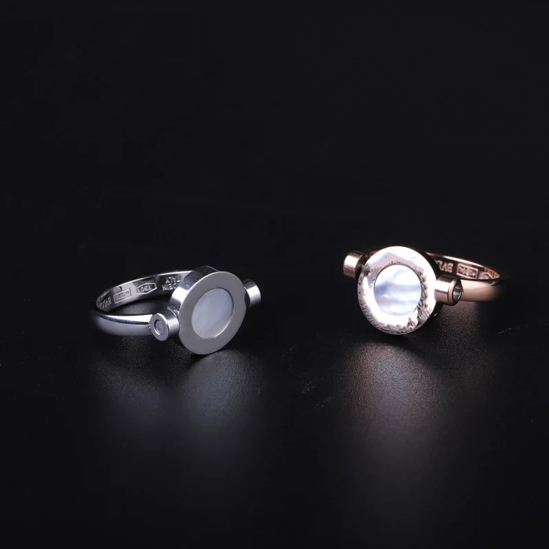 

Bulgarian Fashion White Shell Black Shell Ring Ring Original Copy 1:1, Male Ring Female Ring Silver Ring Gold With Logo Jewelry.