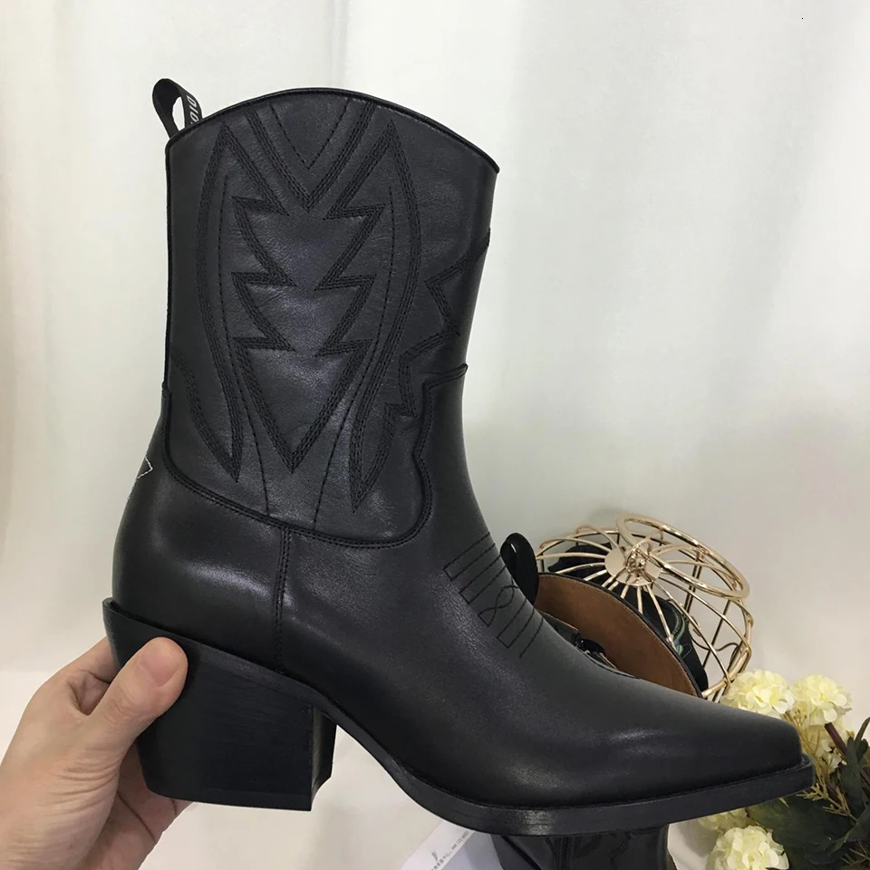 

BELLECOM Autumn 2019 New Type Tip Rust Mid-boots Martin Boots Leather Thick-heeled Boots