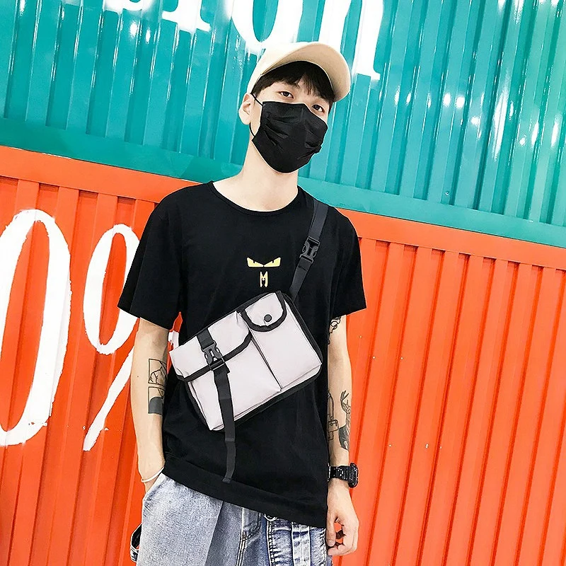 

Reflective Chest Bag for Men Women Function Three Pocket Design Waist Bag Chest Pack Bag Unisex Package