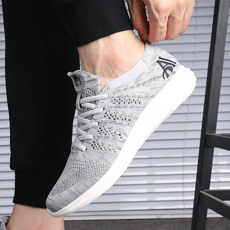 

Spring&Autumn Light Male Shoe Man Motion Leisure Time Skate Shoes Trend Run Shoes Lovers Net Shoes