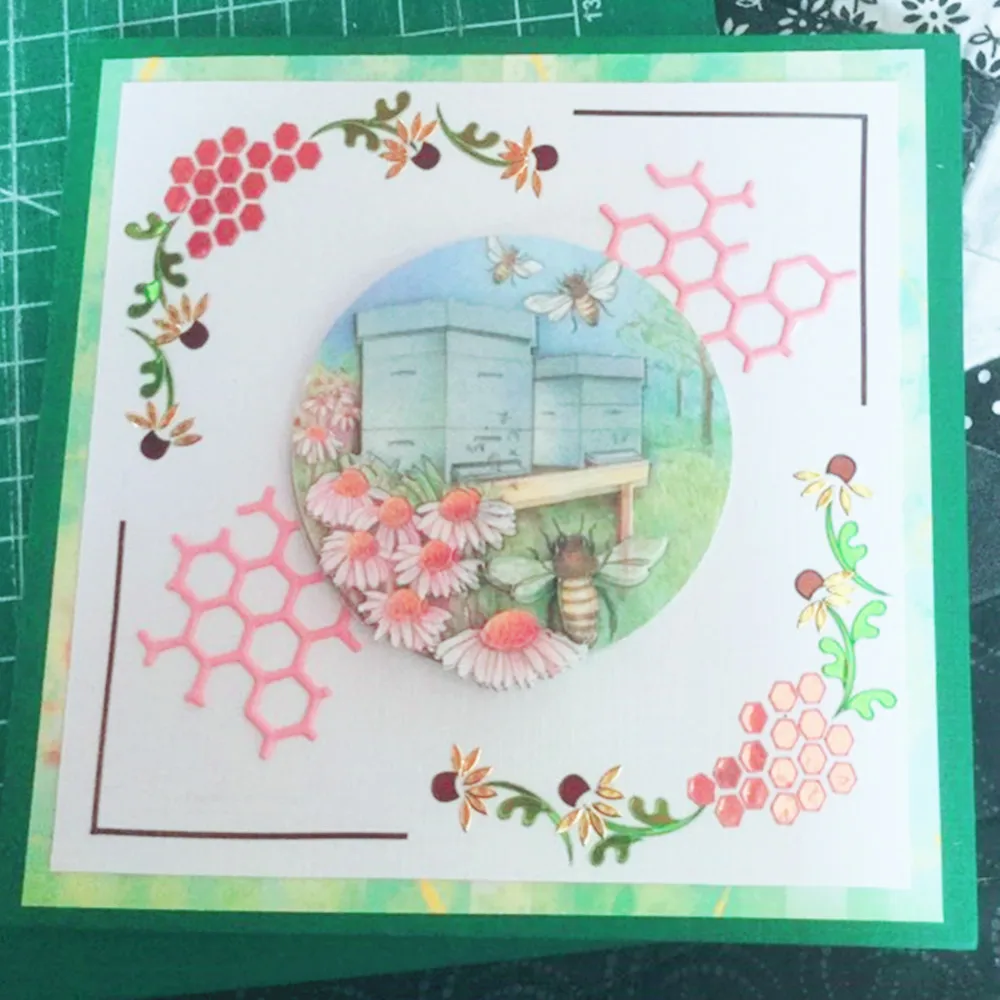 

Honeycomb Metal Dies New Stencil Dies Scrapbooking for Photo Album Card Paper Making Embossing Craft Knife DIY Dies Cut 2019