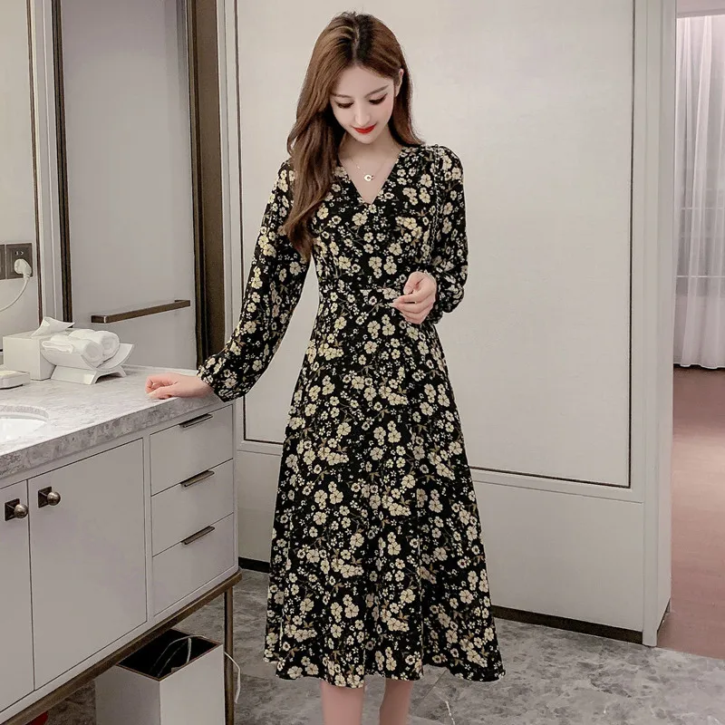 

2020 Spring New Style Large GIRL'S Vintage V-neck Floral Slimming Waist Hugging Mid-length Dress INS Super Fire Fashion