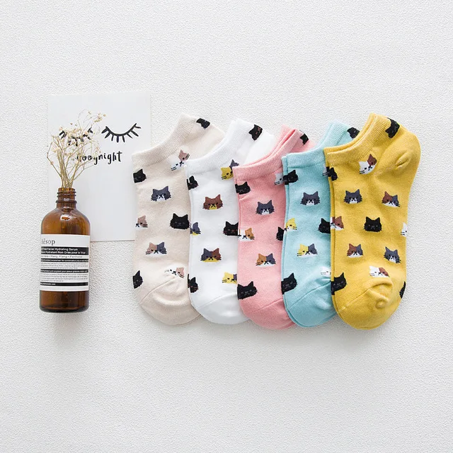 5 пар/партия, милые носки-лодочки для девочек, женские хлопковые носки с мультяшным рисунком кота Китти, Разноцветные носки в полоску, невидимые, каваи, короткие носки, забавные