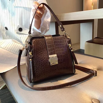 

Autumn winter retro crossbody bags for women 2020 new Korean fashion Stone pattern wild shoulder bag luxury handbags designe