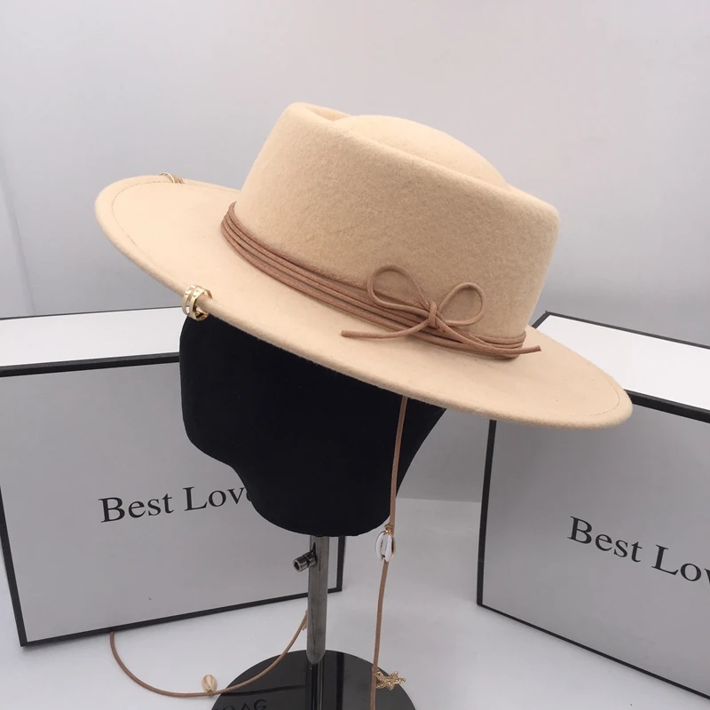 

Fedoras edition Europe United States wool leisure flat-roofed ceremony hat British ins wind restoring ancient ways