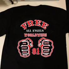 Vtg поддерживает 81 бесплатно все ангелы по всему миру логотип Футболка черный Перепечатка