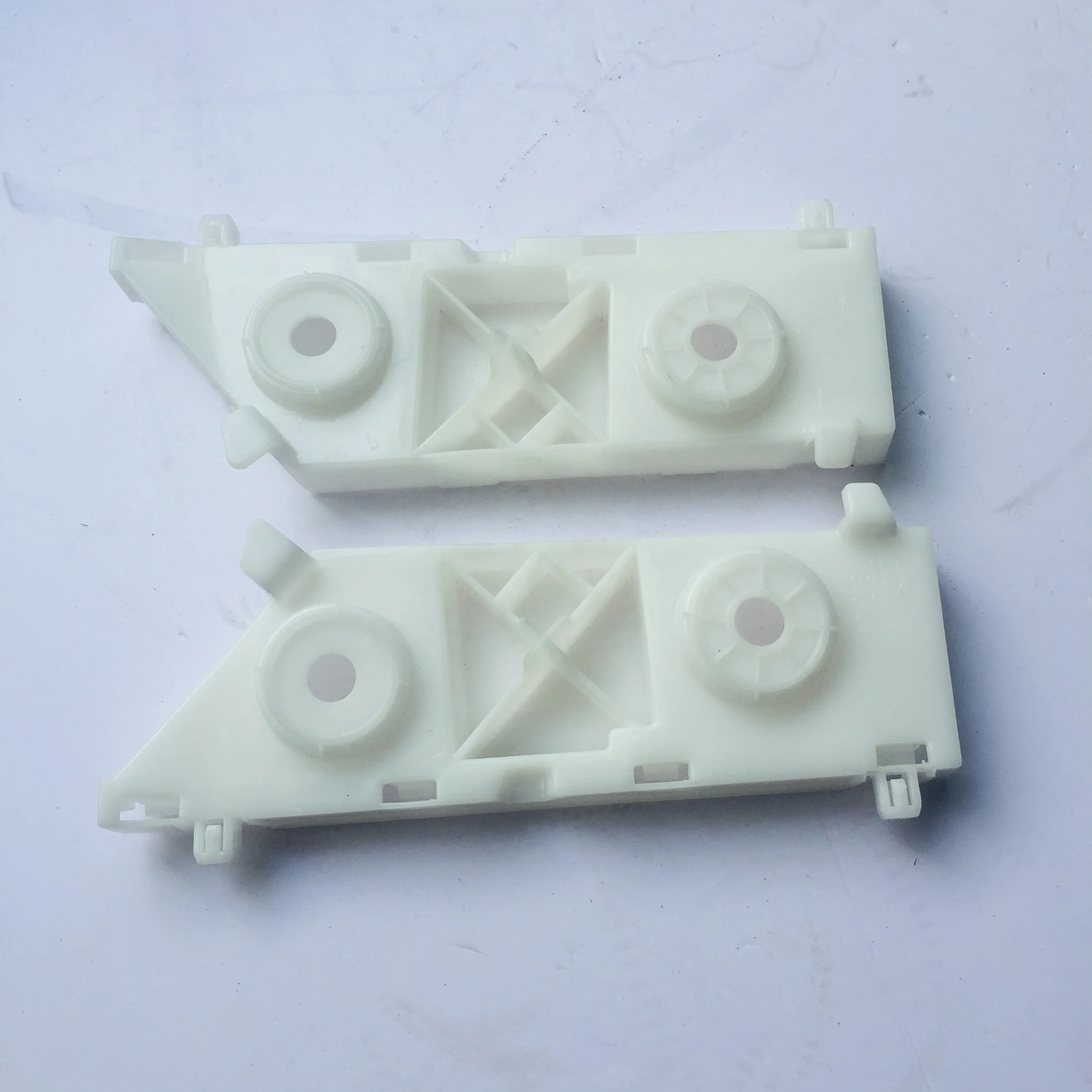 Front Bumper Bracket For JAC S2 T40 2803710U1910&2803720U1910