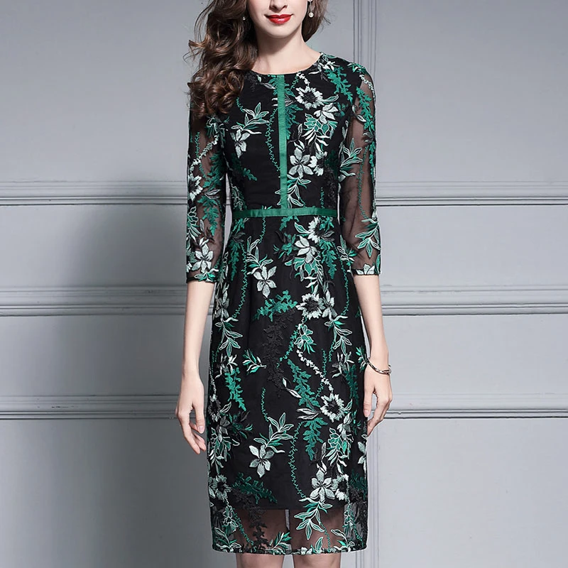 

2019 Spring Autumn New Women Elegant Luxury Mesh Embroidery Dresses Fashion Slim Three Quarter Sleeve O-Neck Female Dresses