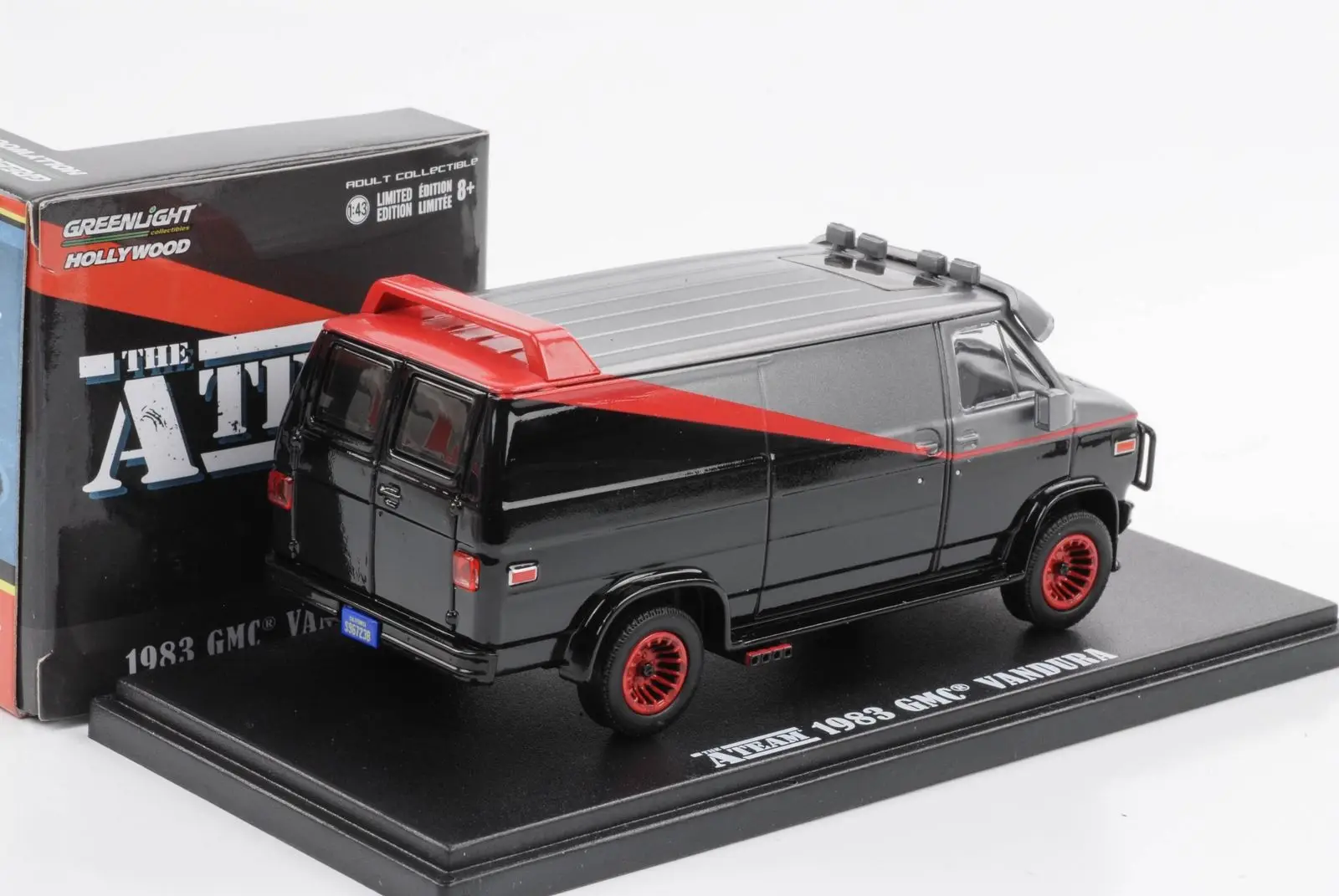 Зеленый светильник 1:43 1983 GMC Vandura Бутик брелок для автомобильных ключей игрушки