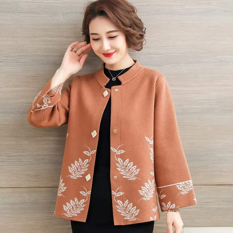 2020 Новое короткое пальто для женщин среднего возраста осенний свитер куртка с