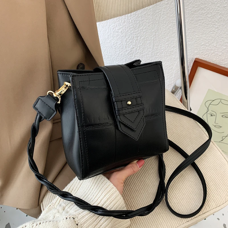 

Retro Alligator Bucket Bags Women Crocodile Pattern Handbag Capacity Casual Crocodile Shoulder Messenger Bags Ladies PU Purse