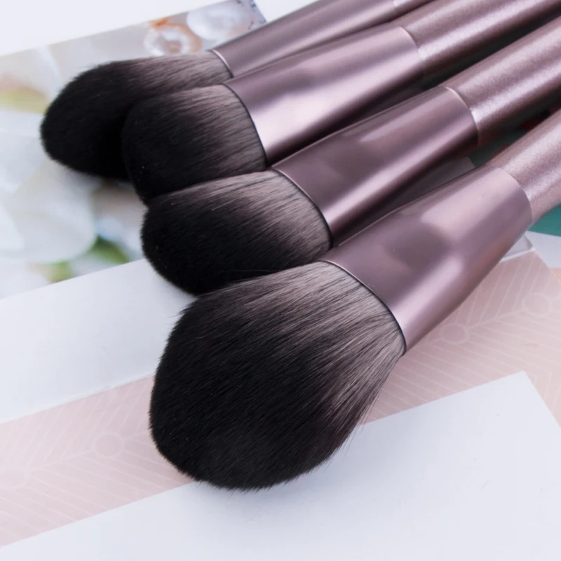 12Pcs Beauty Makeup Brushes Set Cosmetic Foundation Powder Blush Eye Shadow Lip Blend Make Up Brush Tool Kit