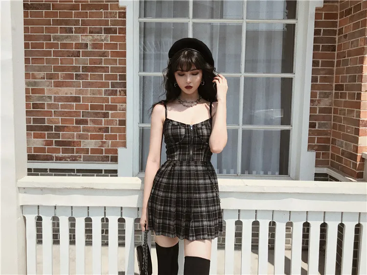 

SpringSpring AutumnAutumn PreppyPreppy stylestyle GothicGothic GirlsGirls