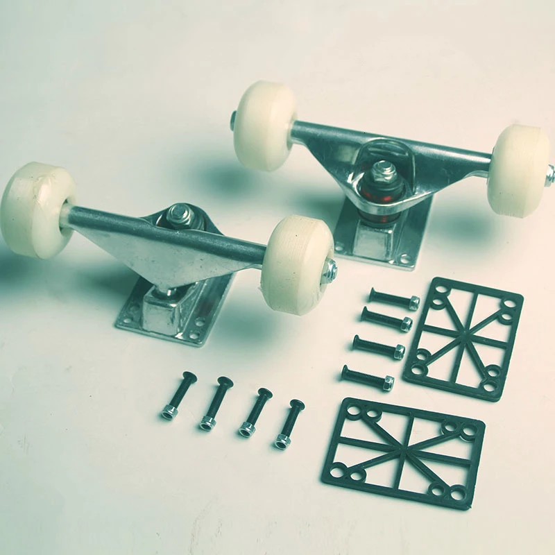 2 Sets Skate Board Wheels Aluminum Alloy Skateboard Trucks Rubber