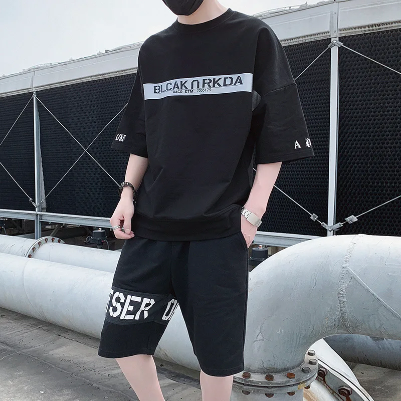 

2019 Summer New Style Men Casual Fashion Printed Cool Short Sleeve T-shirt Shorts Set Fashion DS399