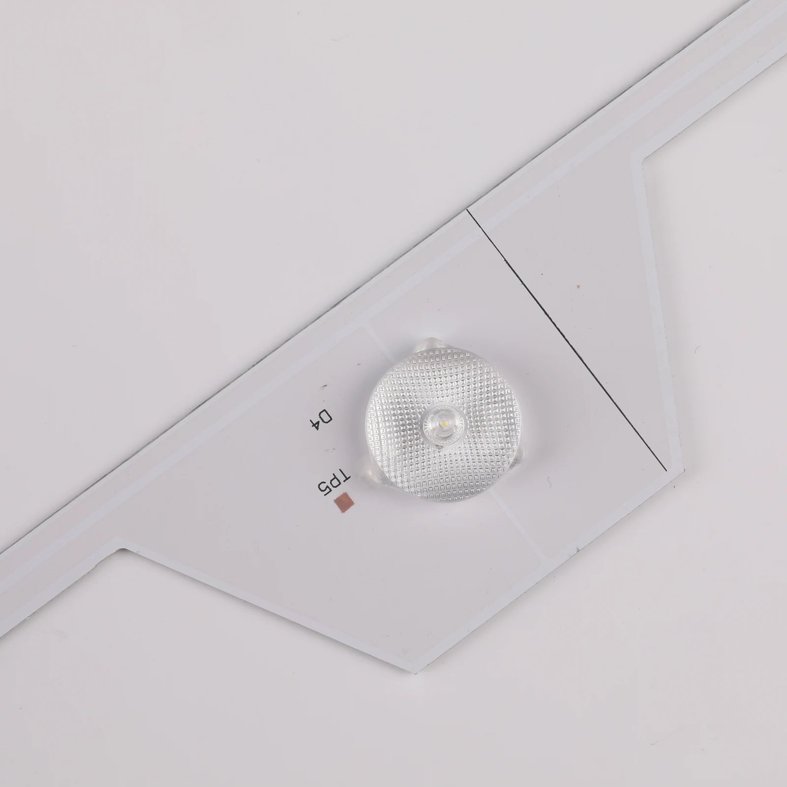 LED Ʈ Ʈ 5  T C L L55E5800A-UD D55A561U b55a658 u 55E5800 B55A858U   4C-LB5505-HR3 55HR330M05A1