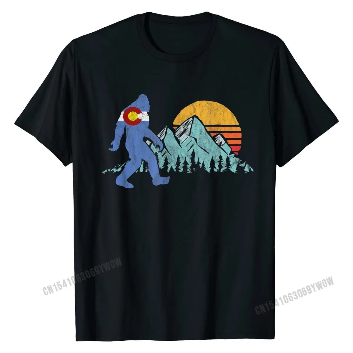 

Retro Bigfoot Sun & Mountain State Flag of Colorado Graphic T-Shirt Europe Cotton Men T Shirts Europe Dominant
