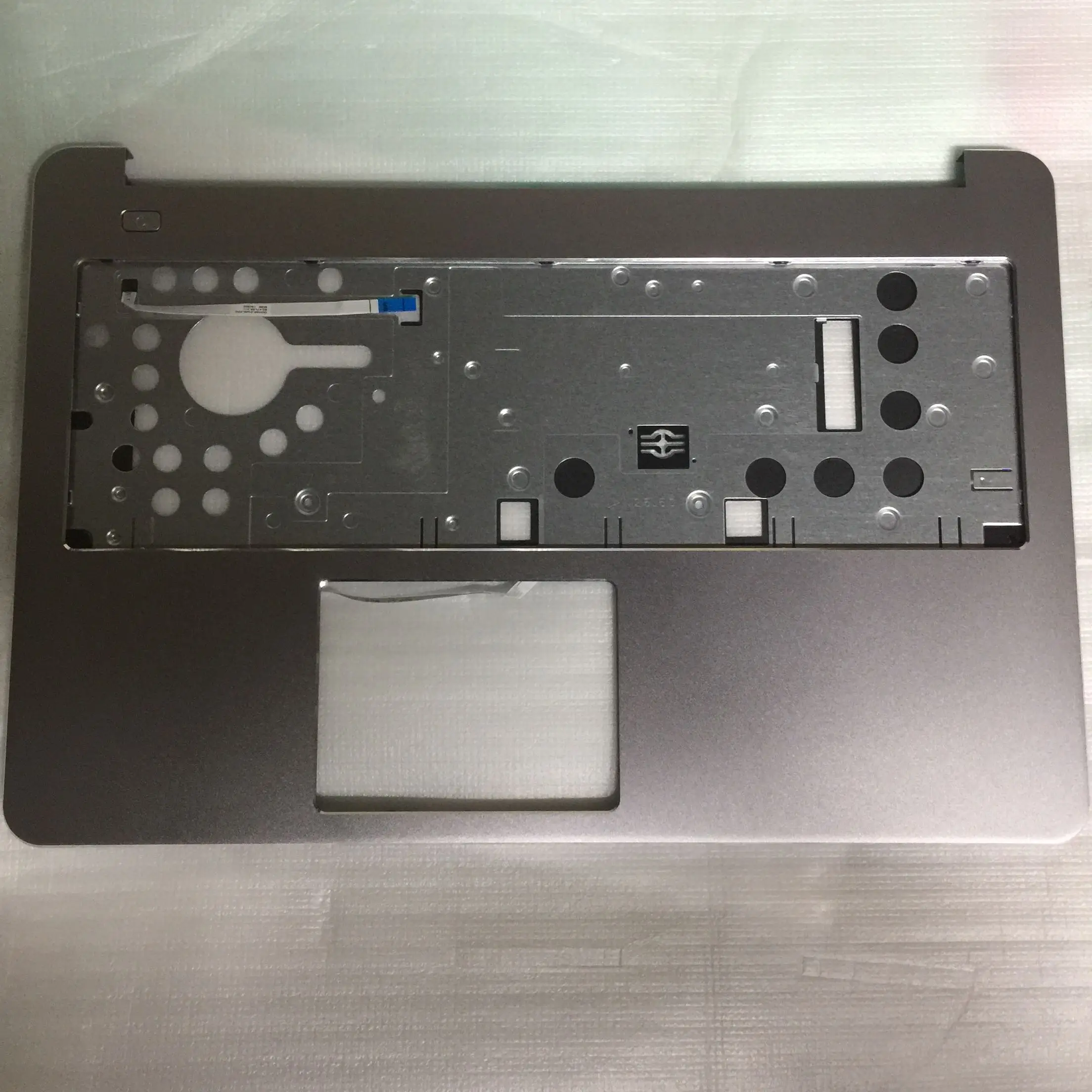 

New Top For Dell Inspiron 15 7537 Palmrest Upper Case Top Cover C Shell PH2PR 0PH2PR
