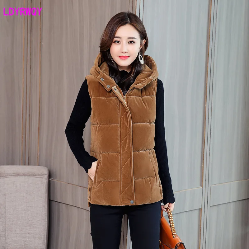 

2019 autumn and winter new women's fashion casual wild hooded sleeveless zipper warm cotton vest Solid Button Pockets