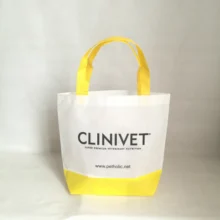 500 шт/партия, сумки для покупок с логотипом, Нетканая Сумочка для конфет сумки с ручками, сумки для супермаркетов, вторичные сумки