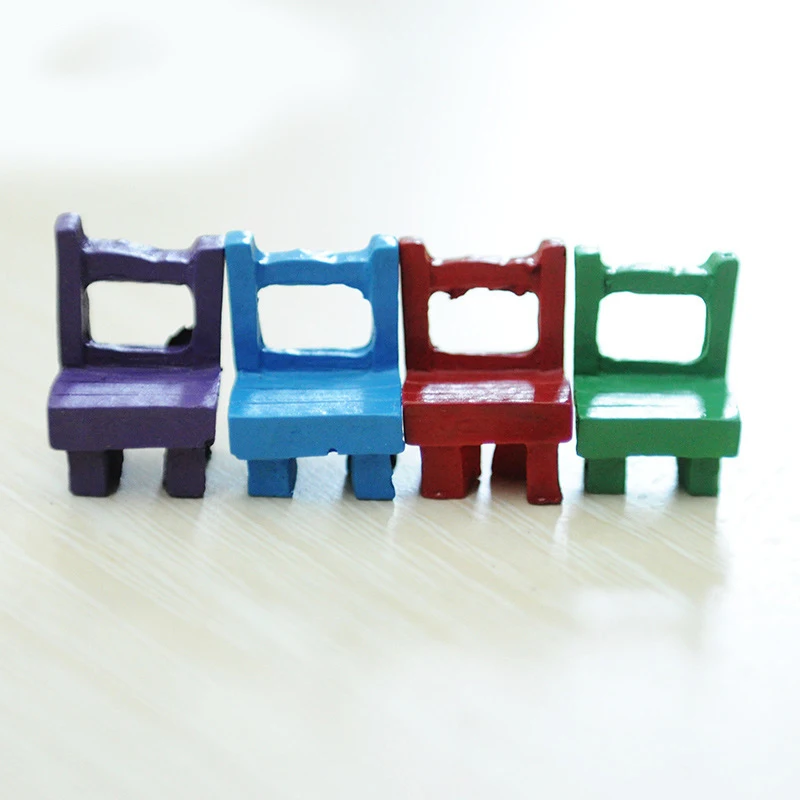  Hot-Assembling Small Ornaments Toy Table Chair