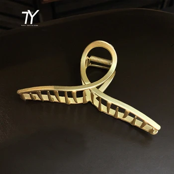 European and American Fashion Simple Metal Hairpin Hair Accessories For Woman Large Plate Hairpin Elegant Ball Head Shark Clip