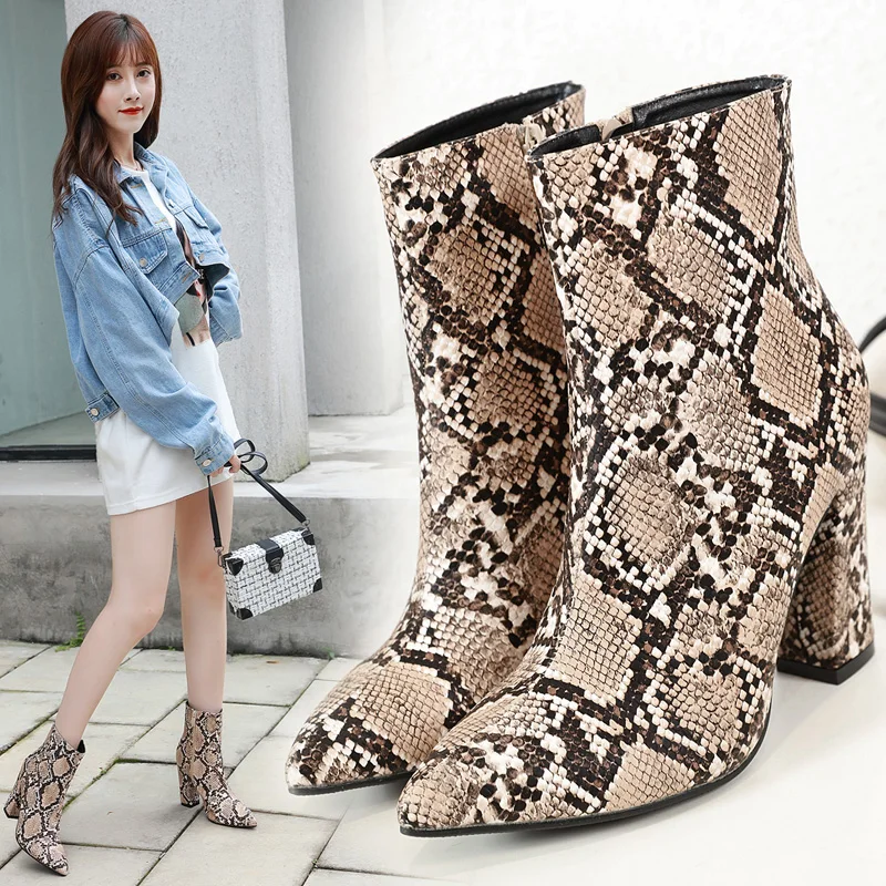 

2019 Autumn Winter Sexy Ankle Boots Block High Heels Pointed Toe Wild Fashion Snake Print Martin Short Boots Women Ankle Botas