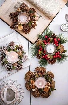 

Handmade Christmas Candle Holders Red Berries Pine Cones Festival Party Tabletop Decor Candle-Holder Winter Table Centerpiec
