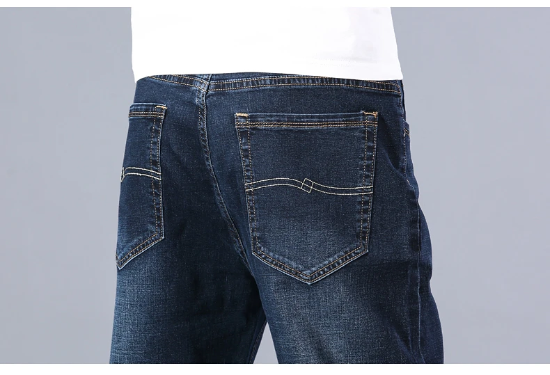de alta qualidade, jeans fino azul escuro,