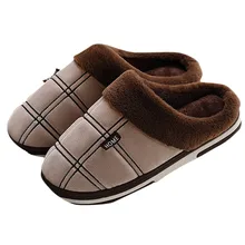 Большие размеры; коллекция года; зимние мужские тапочки; теплые домашние тапочки в клетку с нескользящей подошвой; домашняя обувь для спальни; мужские удобные Тапочки