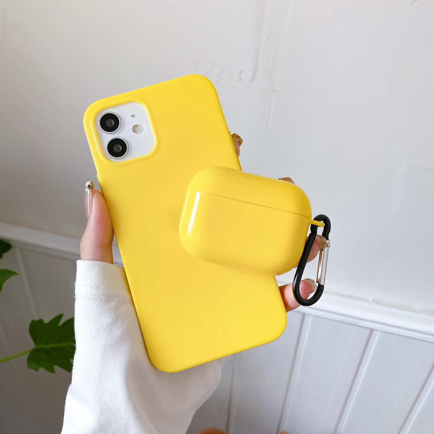 Matching Airpod Cases atelieryuwa.ciao.jp