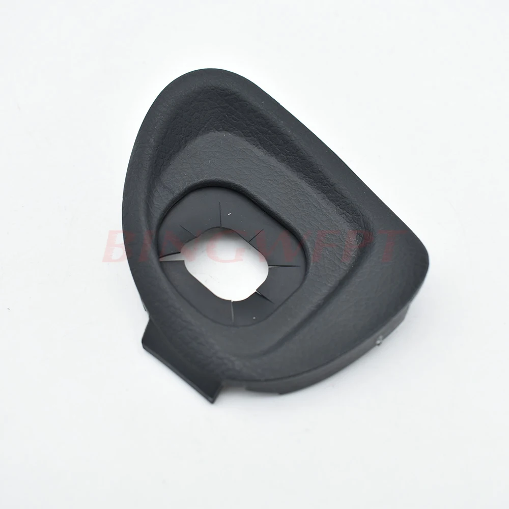 

Genuine Steering Wheel Cover Lower 45186-06210-C0 Cruise Control Switch Cover 4518606210C0 for Toyota Camry Highlande