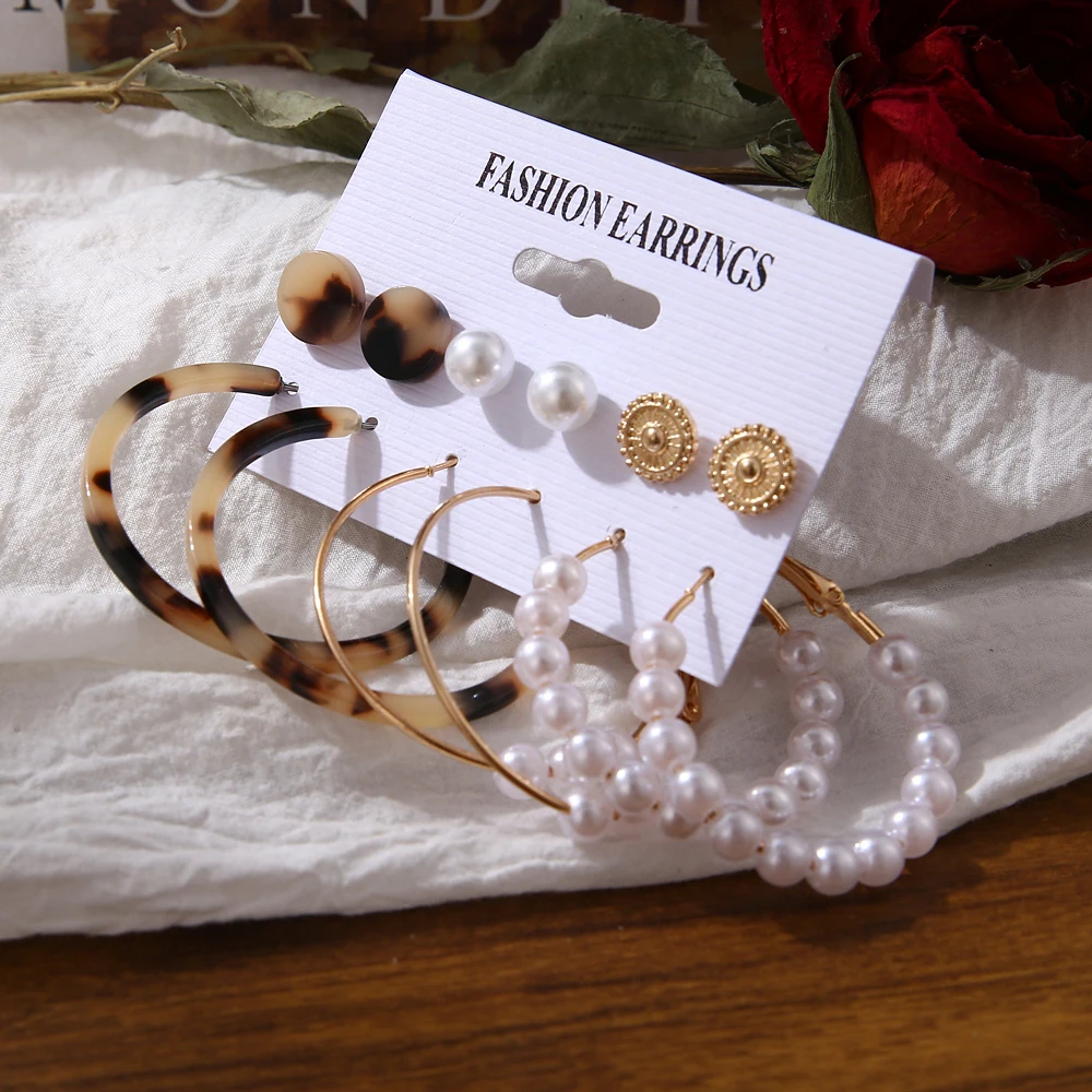 2020 Vintage Pearl Twist Big Circle Earrings Set for Women Fashion Geometric Imitation Pearl Crystal Earrings Jewelry