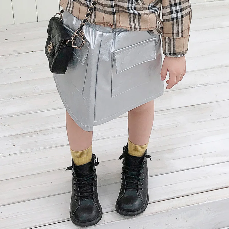 Г. Новое поступление, осенняя модная универсальная Повседневная мини-юбка из искусственной кожи в Корейском стиле с карманами для милых маленьких девочек