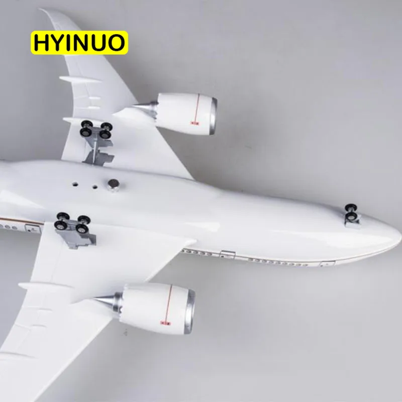 1/130 Scale 43cm Airlines Boeing B787 Dreamliner Aircraft American United Airplane Model Light Wheel Diecast Plastic Resin Plane
