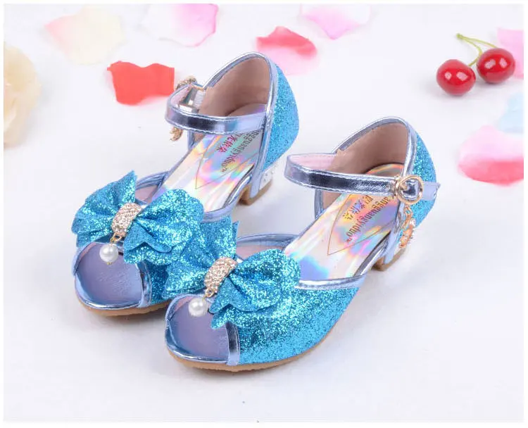 Брендовая Праздничная обувь принцессы для девочек; детские сандалии; обувь на высоком каблуке с разноцветными блестками; сандалии для девочек; летняя детская обувь с бантом