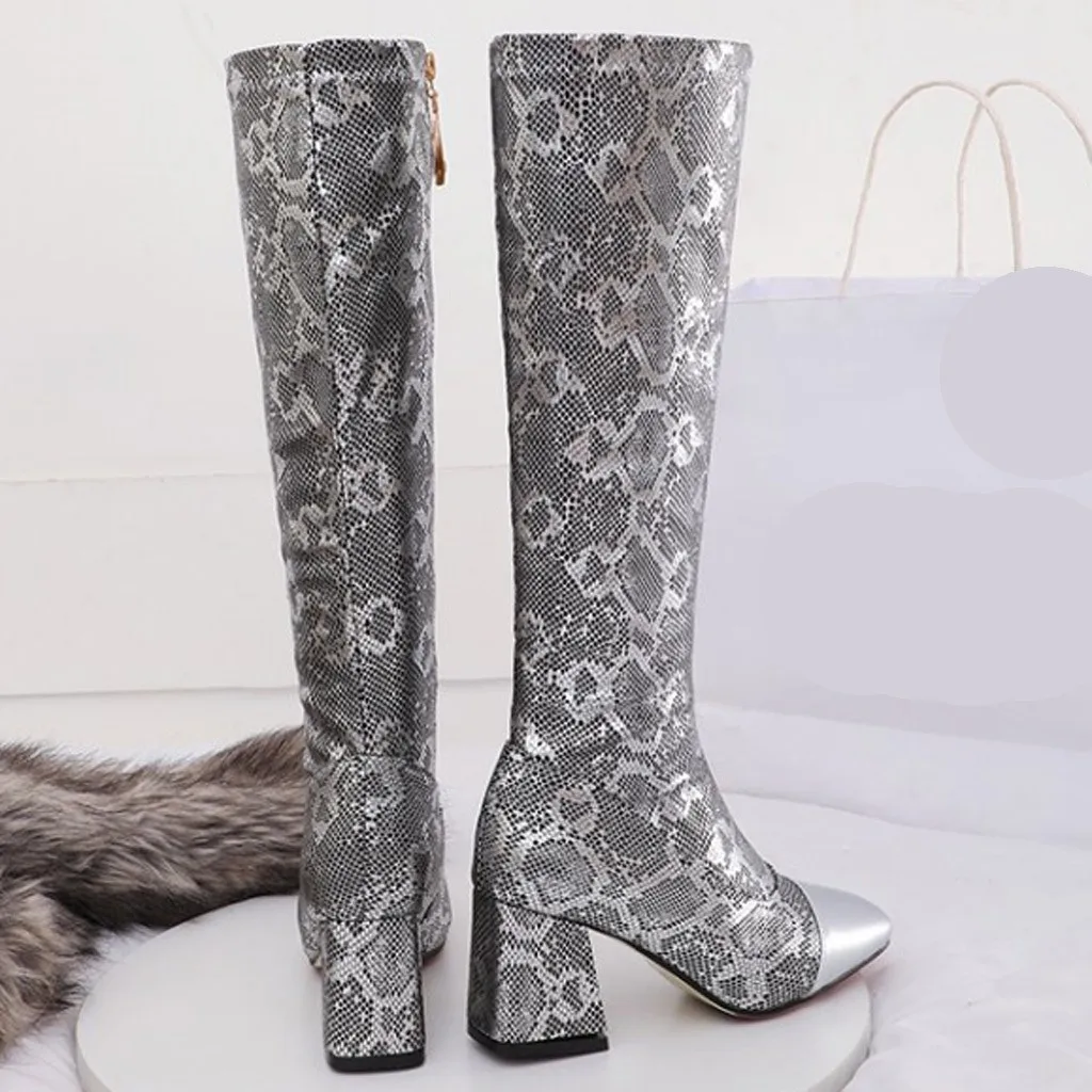 Обувь; модные женские ботинки; zapatos de mujer; женские Сапоги выше колена с боковой молнией; высокие сапоги-трубы на высоком квадратном каблуке со змеиным узором