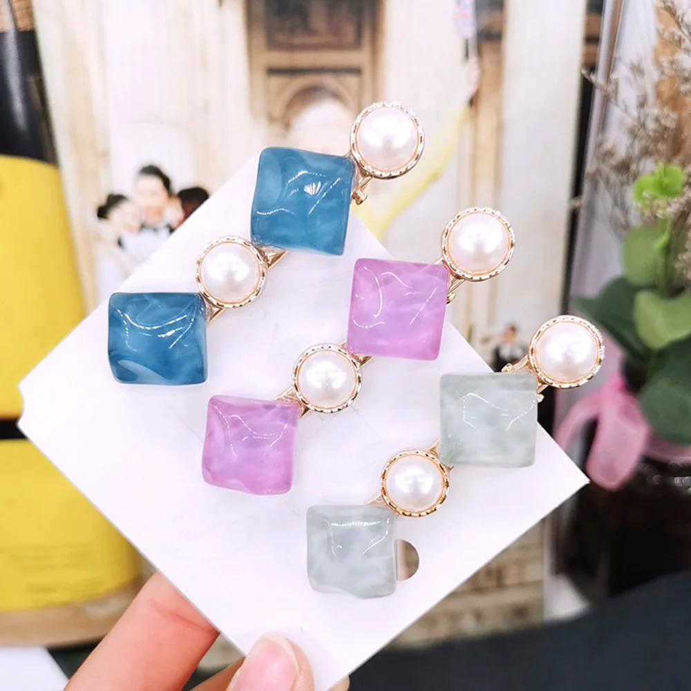 

Korea Fashion Women Metal Hairpins Pearl Acetate Hair Clips for Women Fashion Sweet Geometric Barrette Hair Styling Accessories