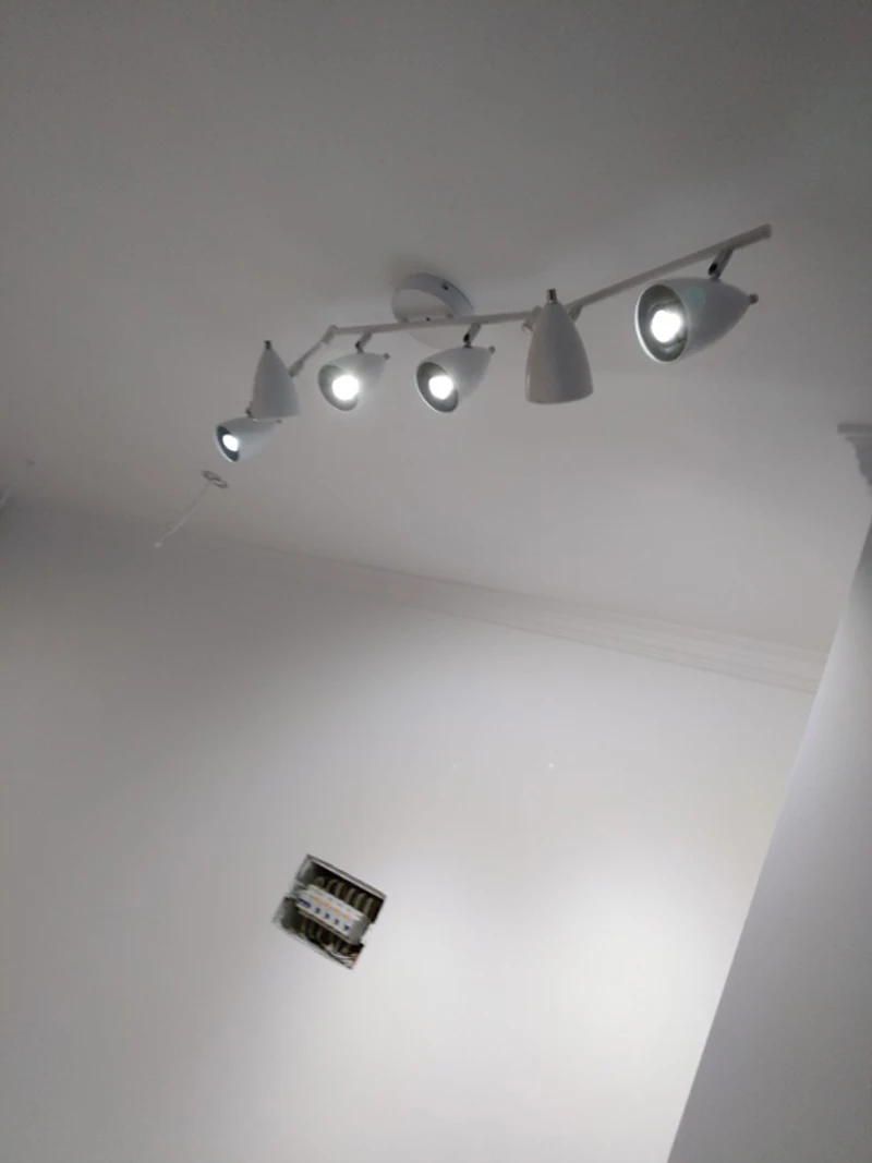 Светодиодный точечный светильник 220V Европейский потолочный светильник s для Гостиная COB потолочный Точечный светильник для коммерческих конвергенции светильник магазин одежды